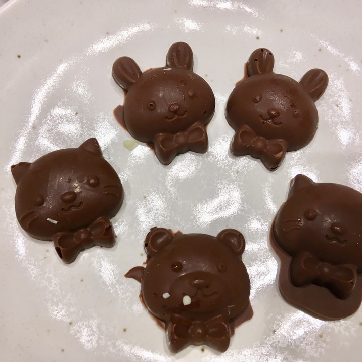 今話題のダイソーシリコン型で バレンタインチョコ レシピ 作り方 By Rrのママ 楽天レシピ 今話題のダイソーシリコン型で バレンタインチョコ レシピ 作り方 By Rrのママ 楽天レシピ